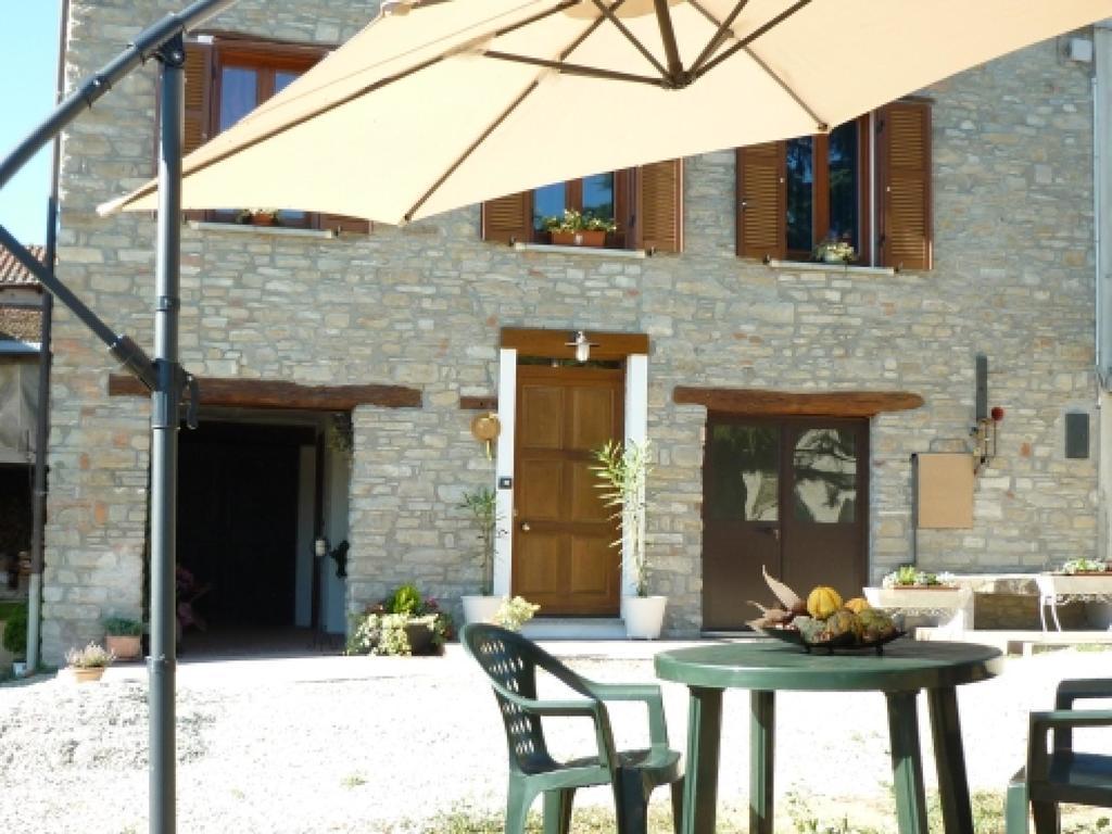 Villa Il Grappolo In Langa Monastero Bormida Exterior foto